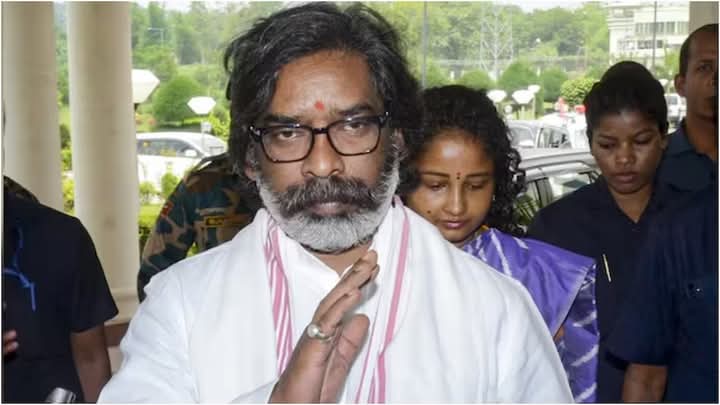 राँची: ऐक्शन मोड में हेमंत सोरेन के मंत्री, मैराथन बैठक और ओचक निरिक्षण शुरू, लापरवाही पर सख्त चेतावनी