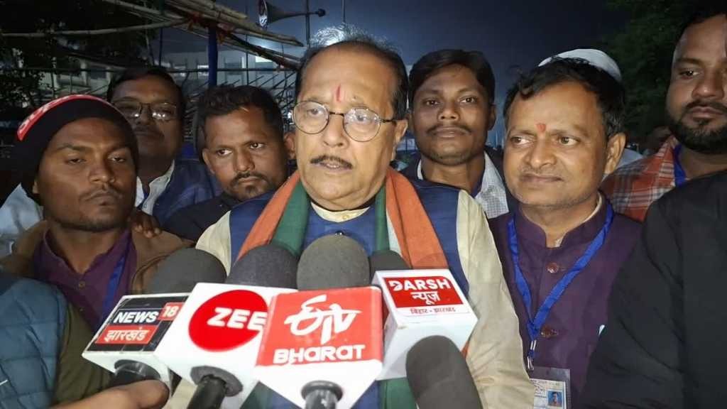 मंत्री से डरे नहीं अफसर, वित्त मंत्री के कार्यक्रम से रहे गायब