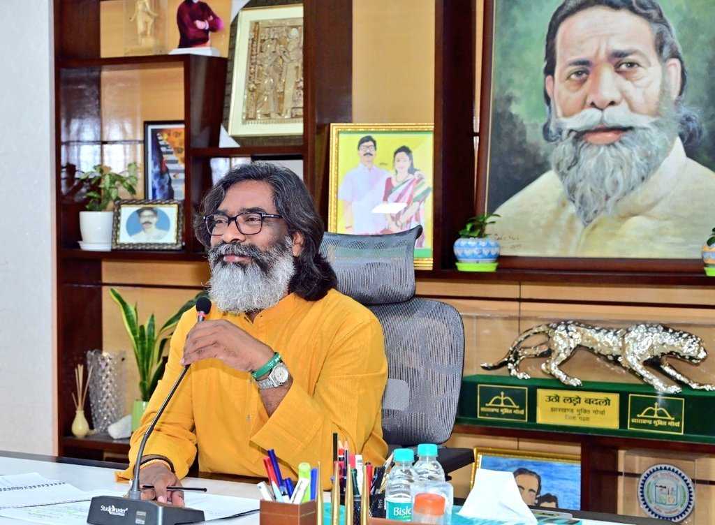 झारखण्ड में 5000 रुपये आज महिलाओं के खाते में आयेंगे, मुख्यमंत्री सीथे अकाउंट में डालेंगे पैसे, रंगारंग कार्यक्रम के बीच आज होगा मंईया सम्मान कार्यक्रम